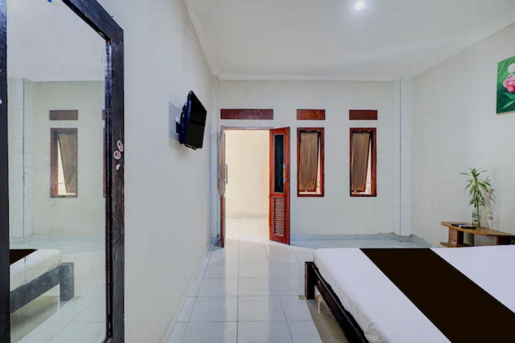 Hotel O Bali near Beachwalk Shopping Center formerly Budget Door Legian Inn 19/63
