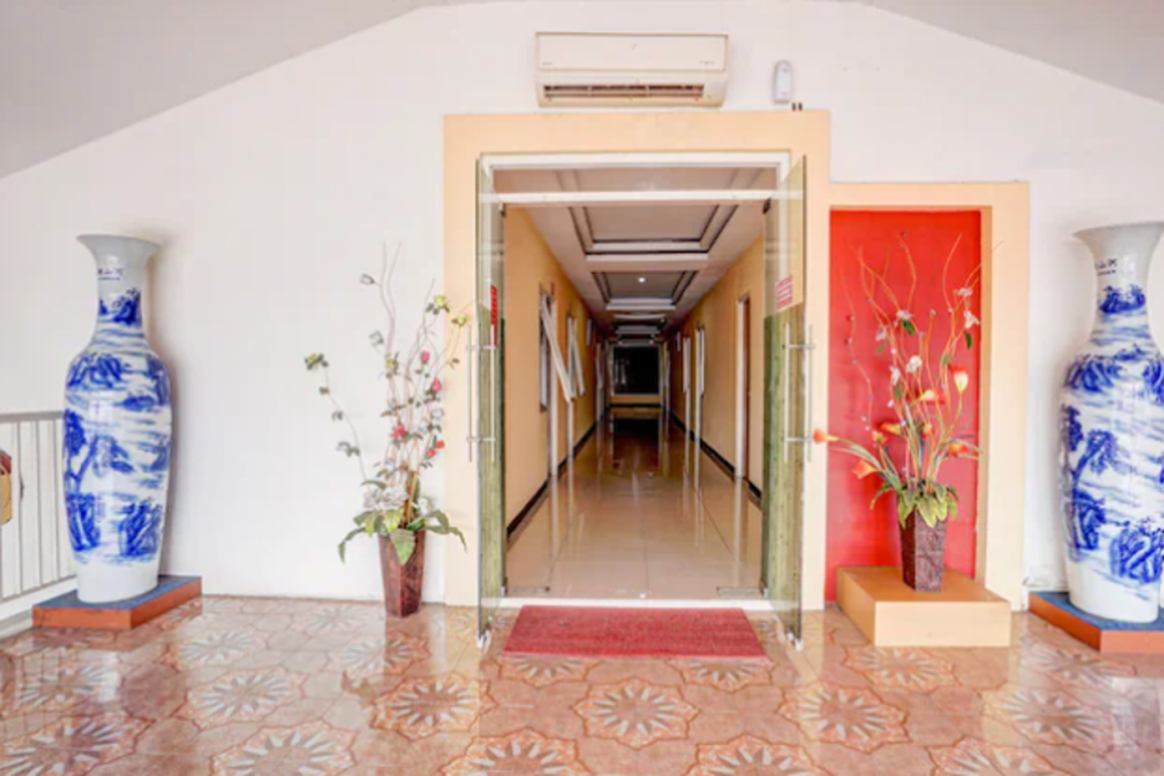 Hotel O Siwalankerto Near Surabaya Carnival in SURABAYA