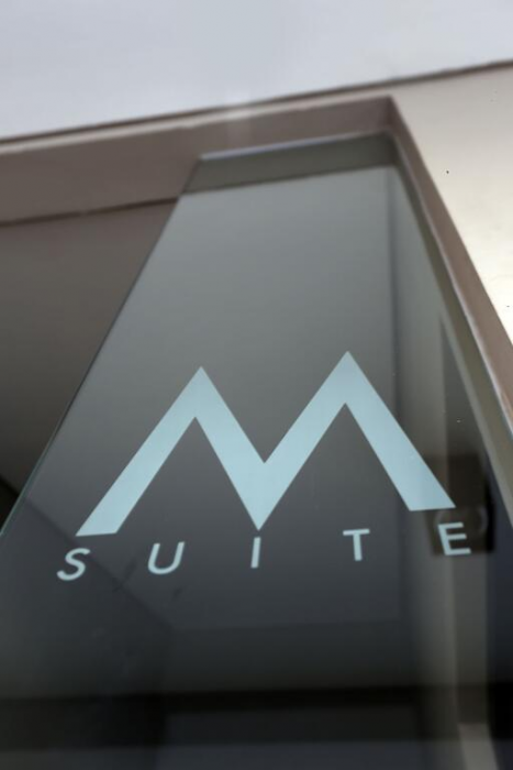 M Suite 1/22