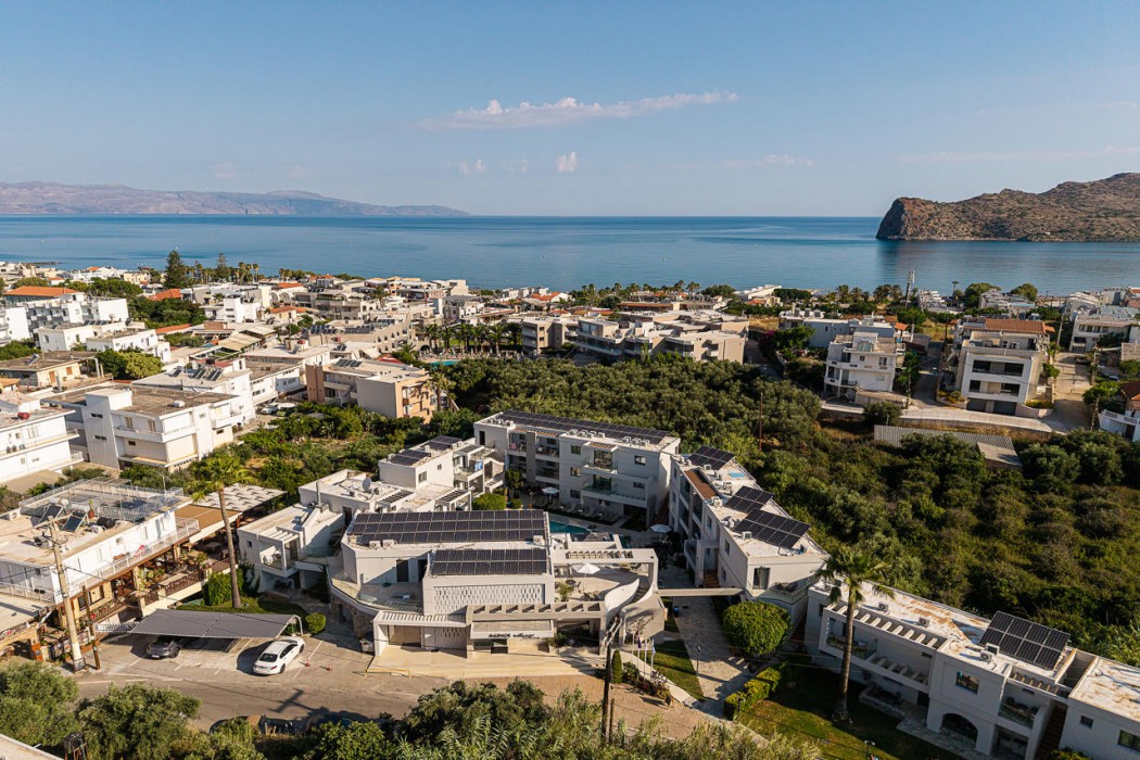 Minos Village 11/81