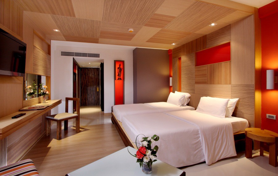 PATONG BEACH HOTEL 18/65