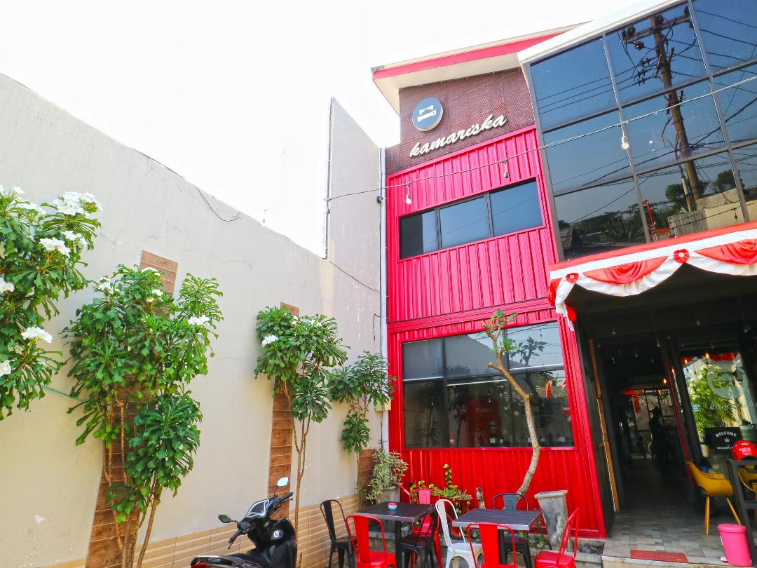 Kamariska Hostel in SIDOARJO