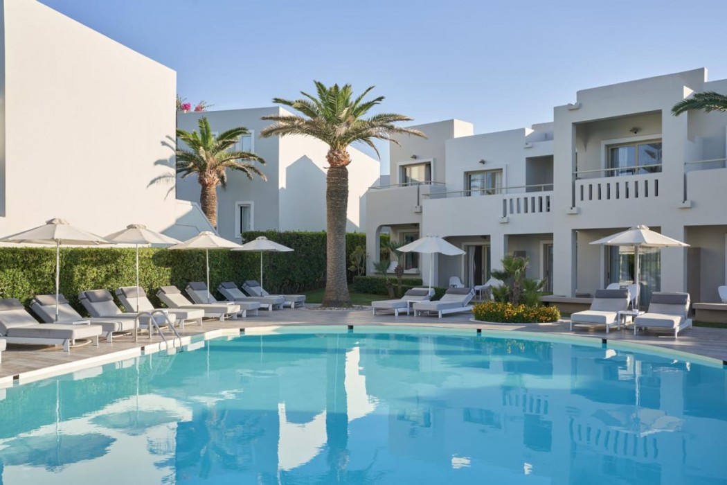 Atlantica Amalthia Beach Hotel 32/65