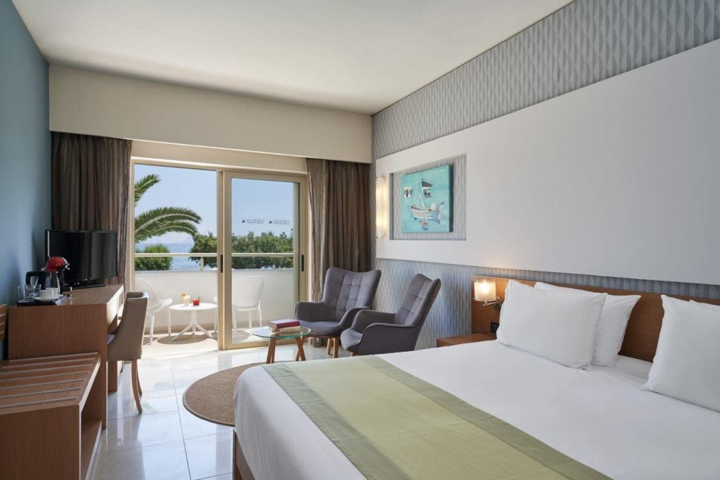 Atlantica Amalthia Beach Hotel 8/65
