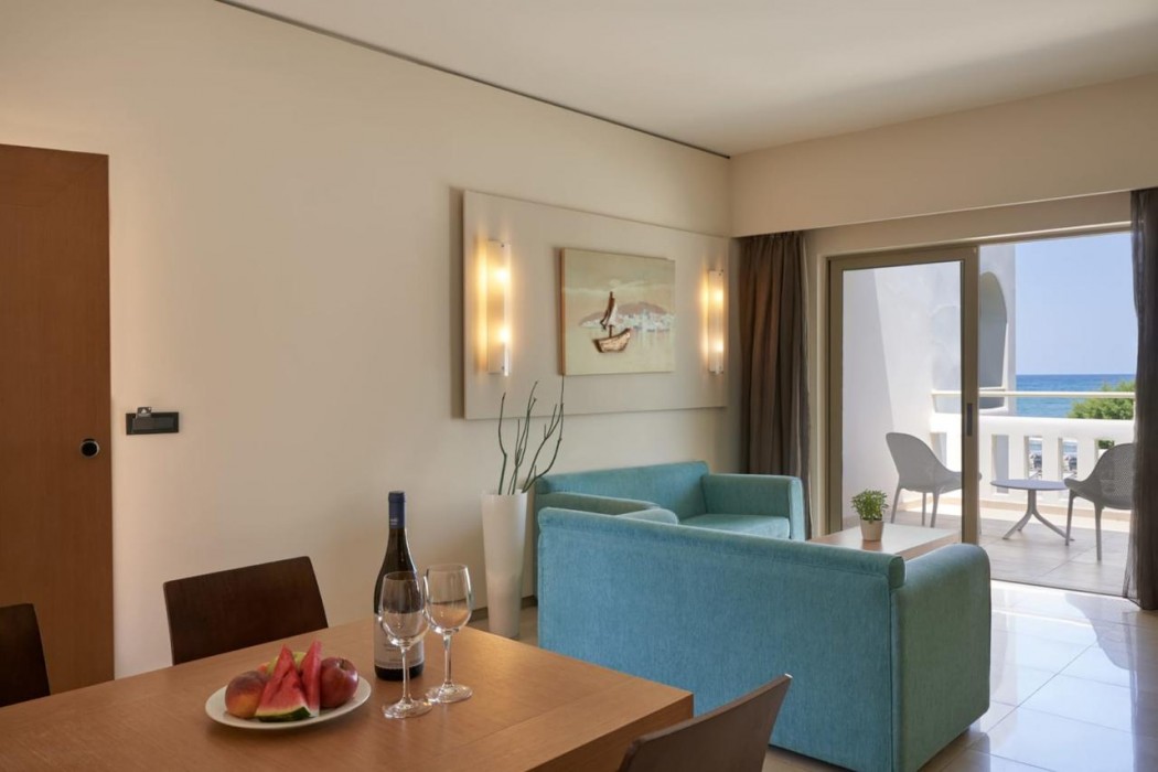 Atlantica Amalthia Beach Hotel 12/65