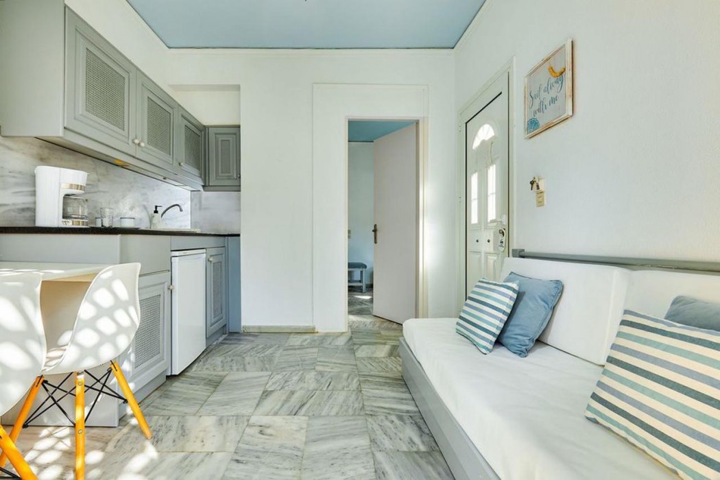 Futura Hotel 27/84