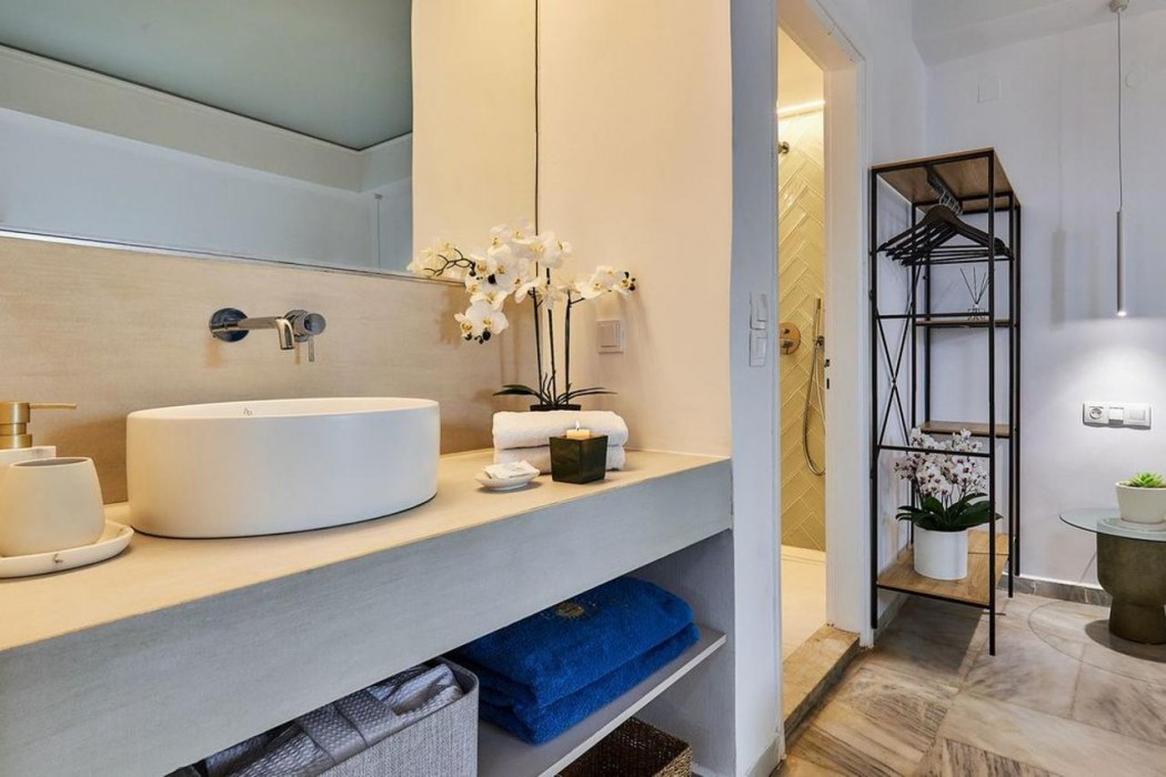 Futura Hotel 24/84