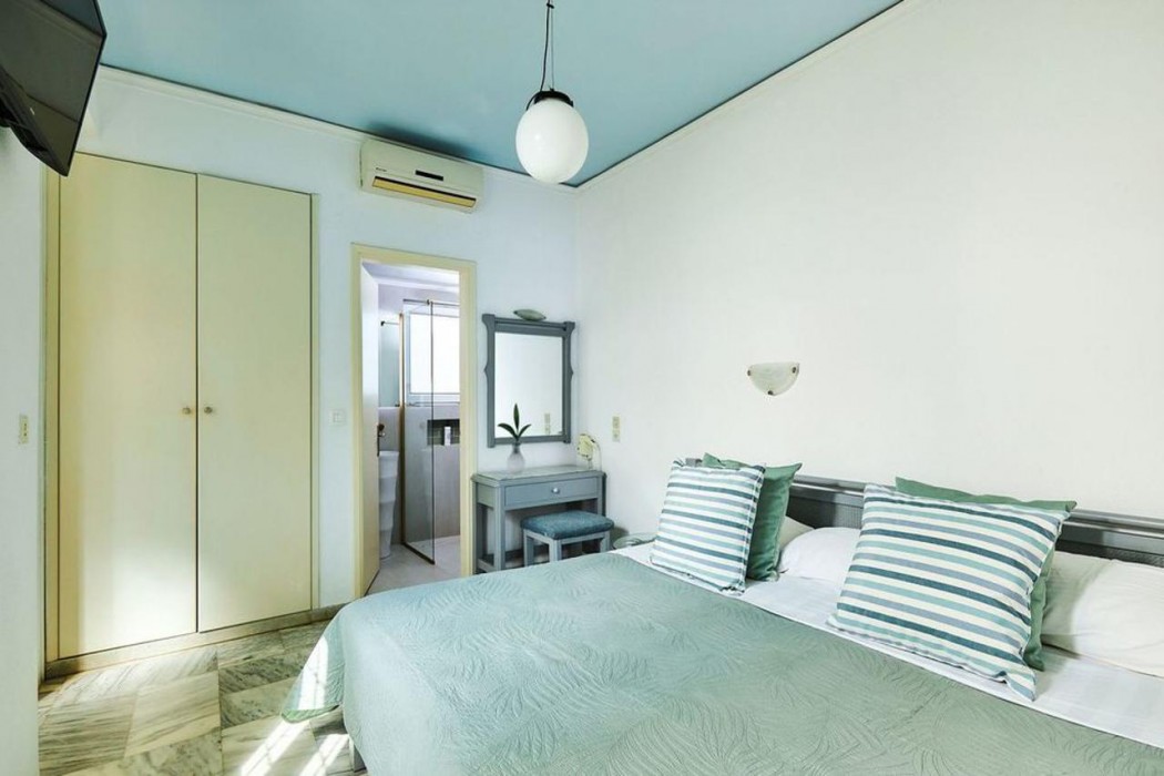 Futura Hotel 17/84