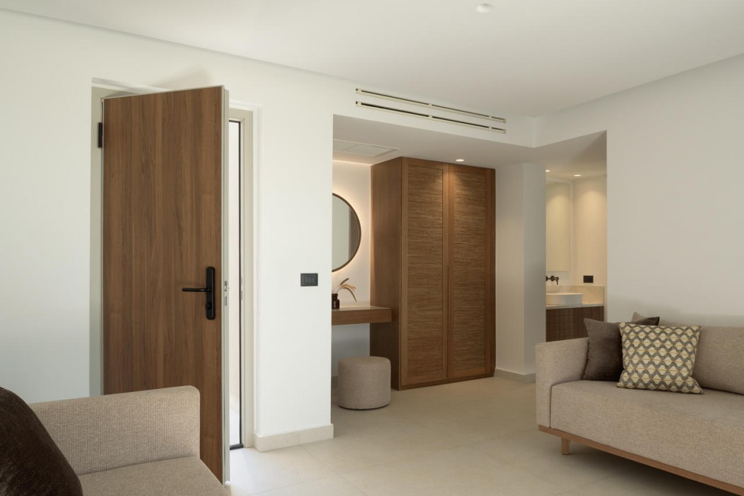 Galaxy Suites Boutique Resort 50/133