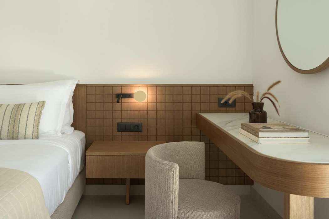 Galaxy Suites Boutique Resort 48/133
