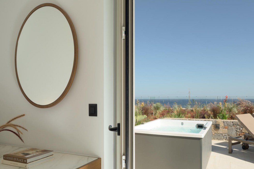 Galaxy Suites Boutique Resort 45/133
