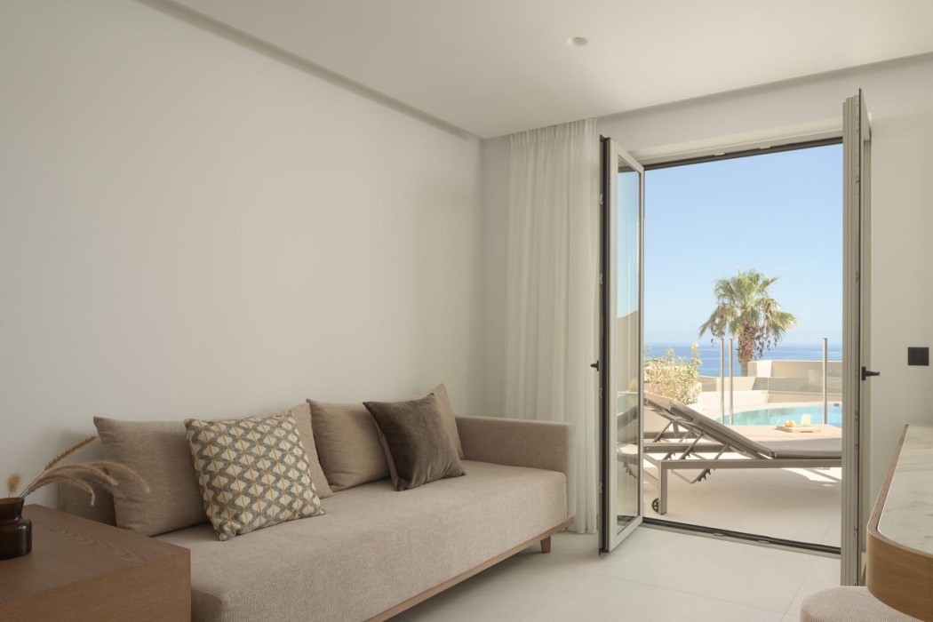 Galaxy Suites Boutique Resort 17/133