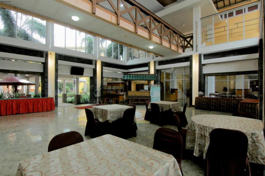 University Hotel 25/47