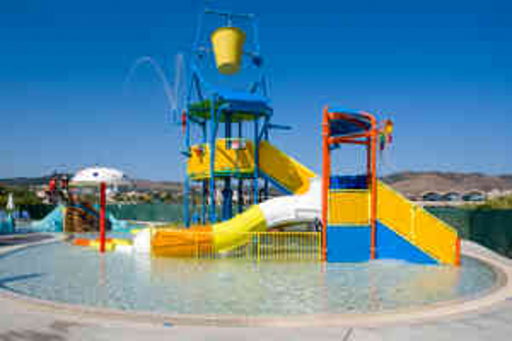 Selini Suites and Waterpark 15/38