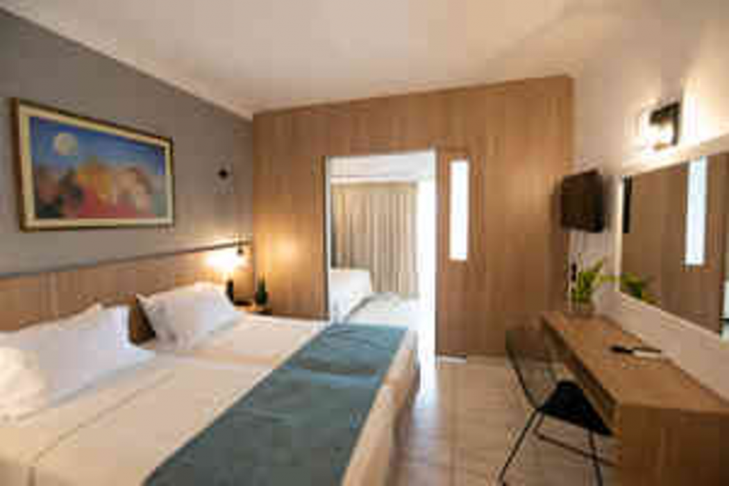 Selini Suites and Waterpark 10/38