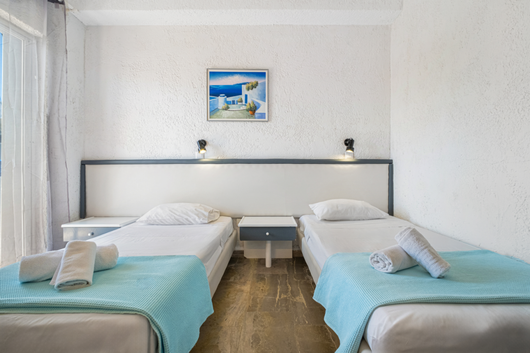 Gorgona Hotel 12/47