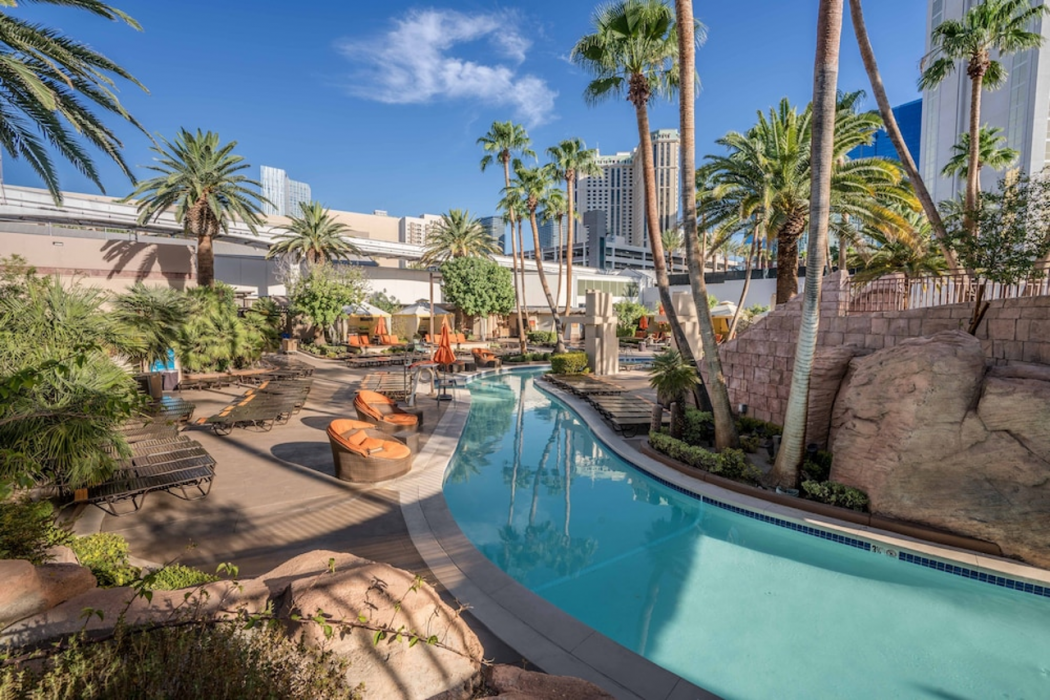 MGM Grand Las Vegas 27/64