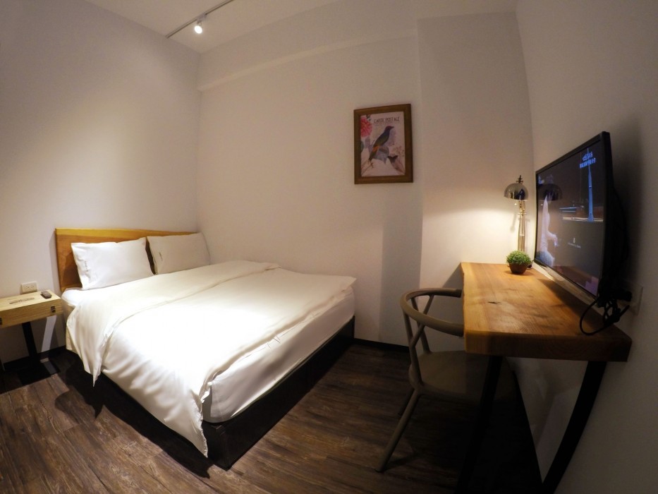 Lutel Hotel 40/100