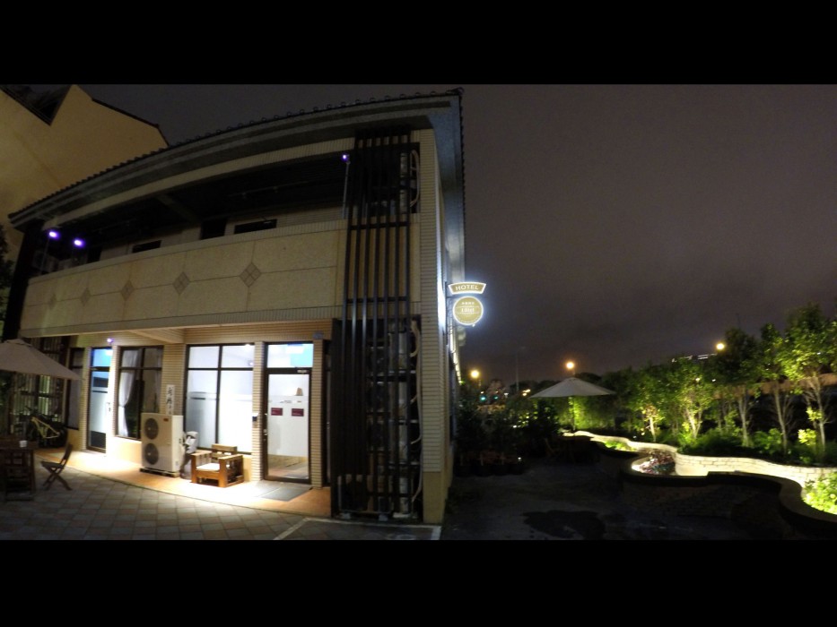 Lutel Hotel 43/100