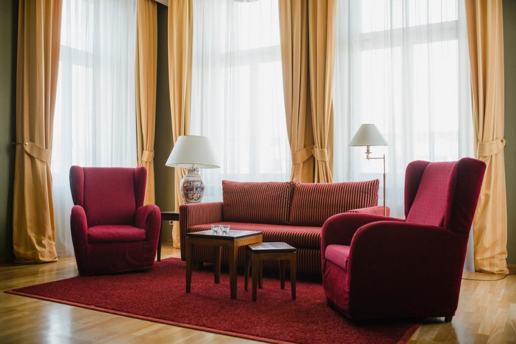 Louisas Place Hotel 43/108