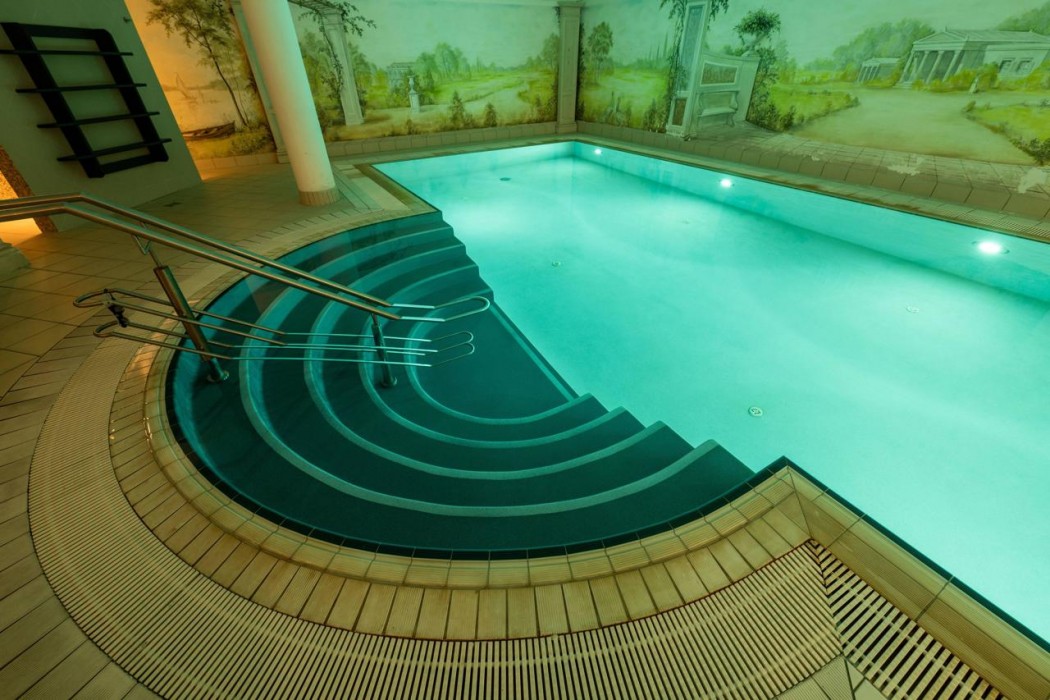 Louisas Place Hotel 79/108