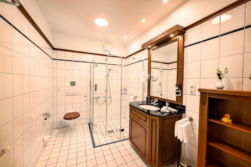 Louisas Place Hotel 35/108