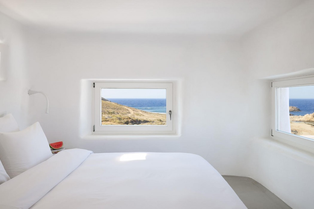 Mykonos Lolita, A Resort to Live 9/47