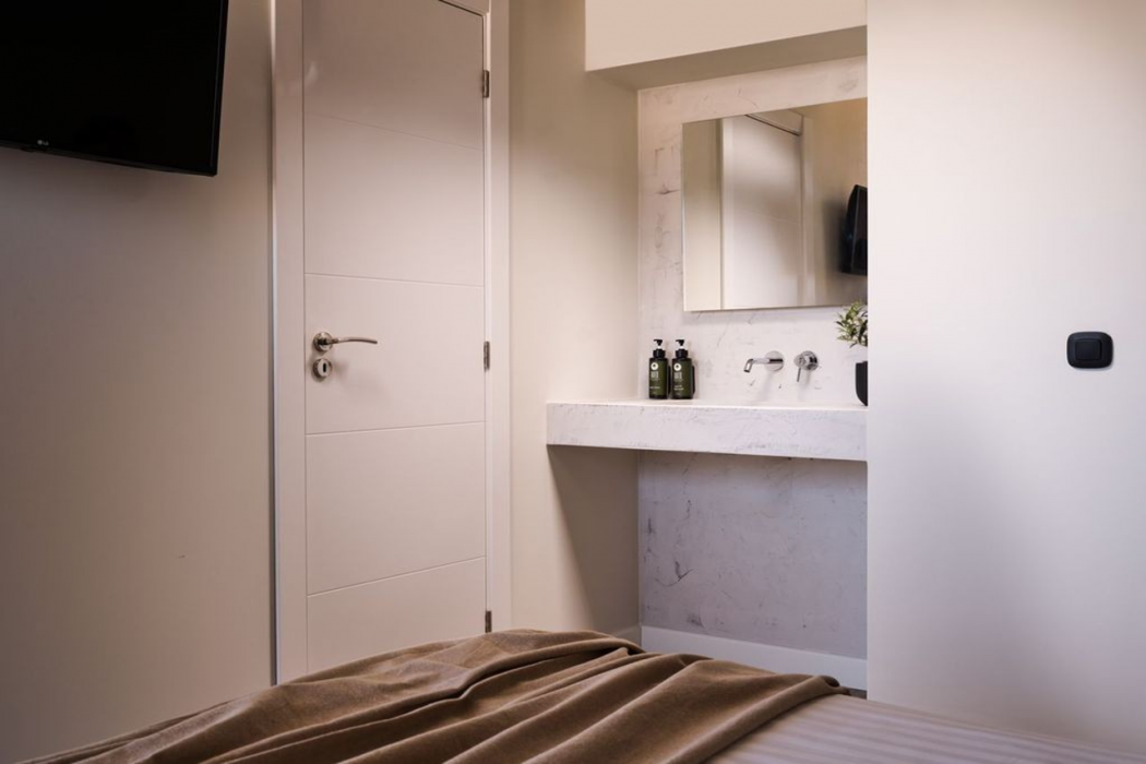 Civitel Attik Rooms & Suites 9/12