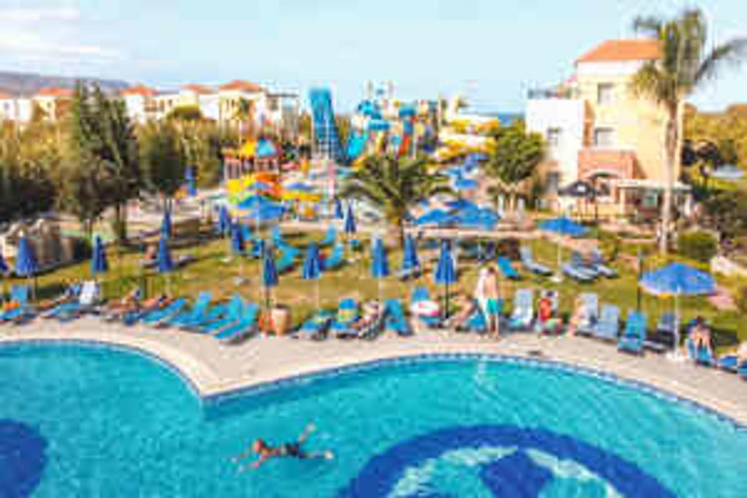 Chrispy Waterpark Resort 2/66