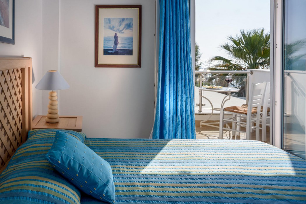 Alesahne Beach Hotel 8/74