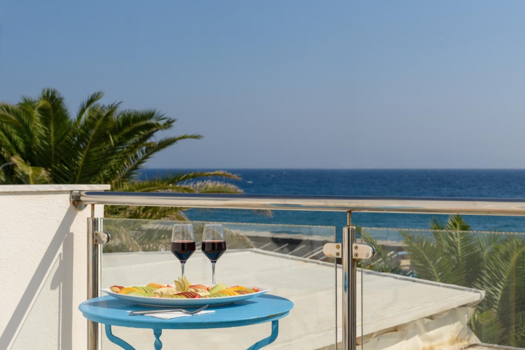 Alesahne Beach Hotel 16/74