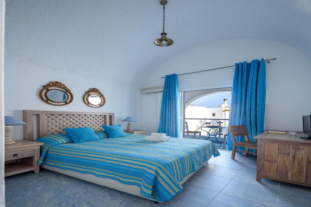 Alesahne Beach Hotel 12/74