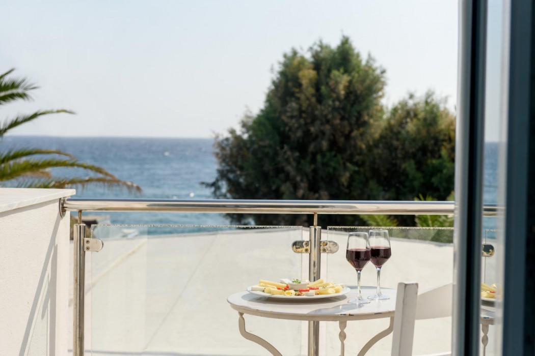 Alesahne Beach Hotel 14/74