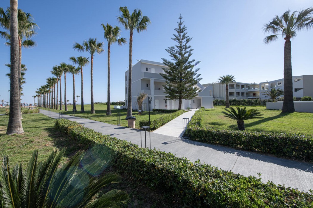 Delfina Tropic Beach 9/121