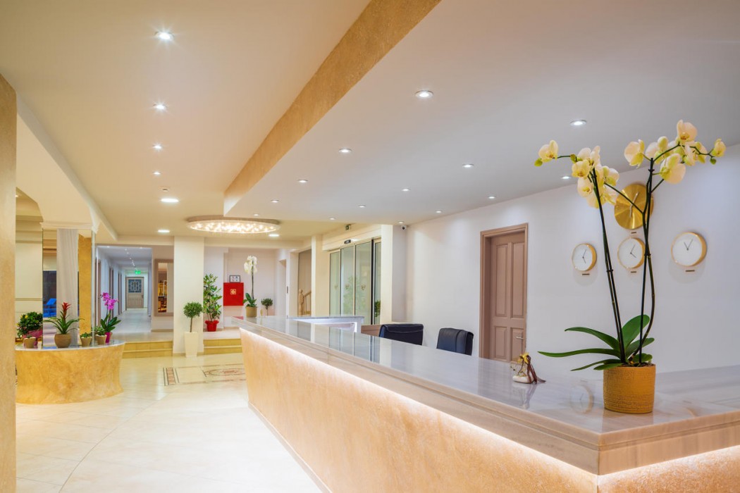Cnic Gemini Hotel 32/60