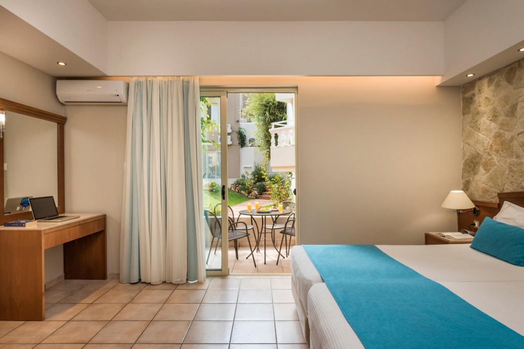 Elotis Suites 15/39