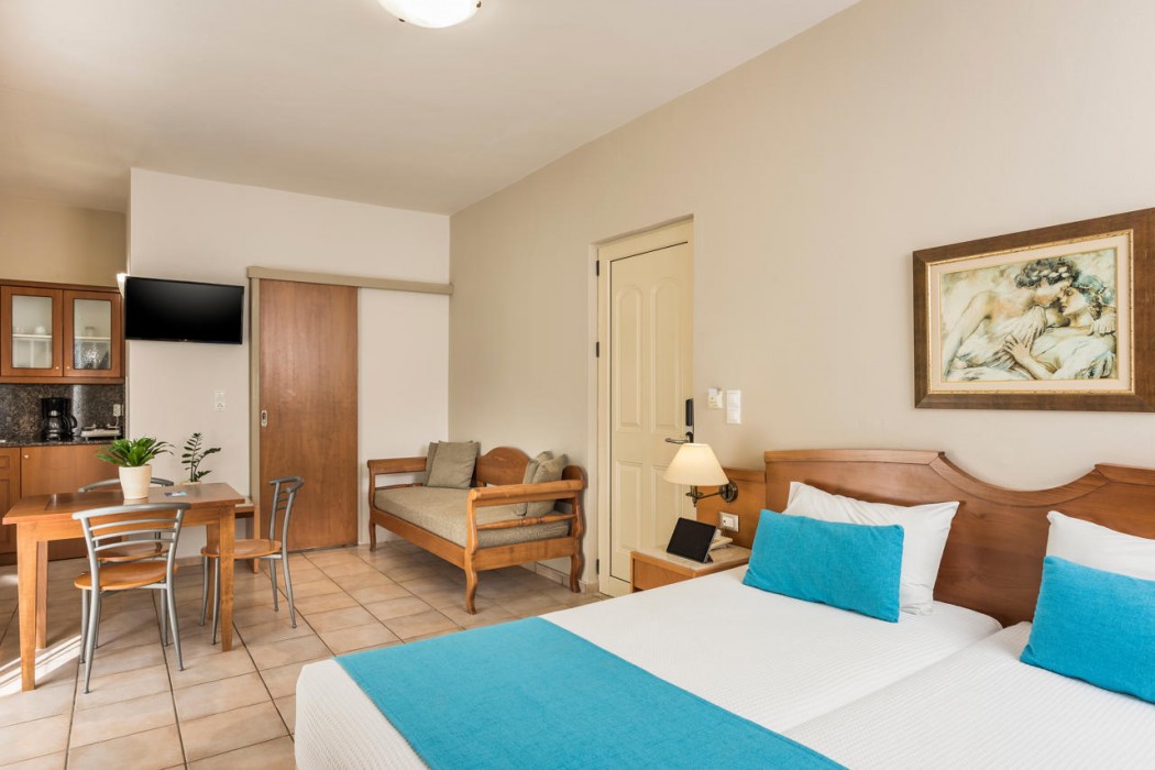 Elotis Suites 6/39