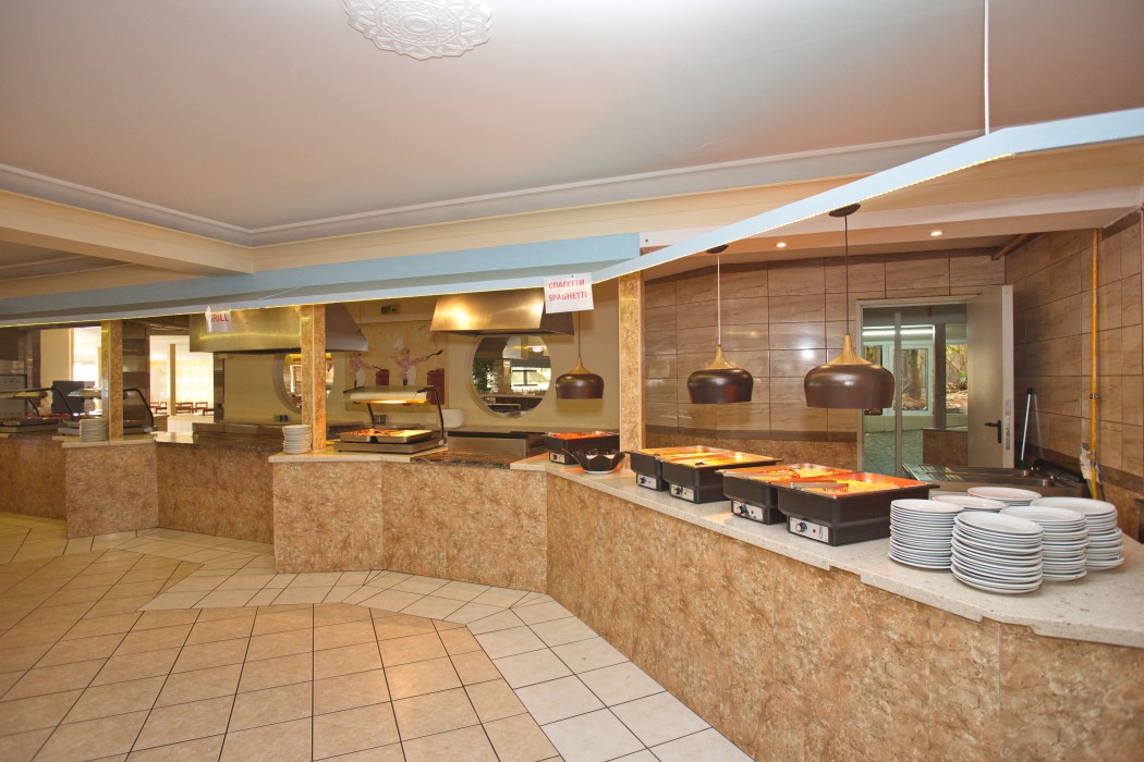 Eri Beach and Village 138/139