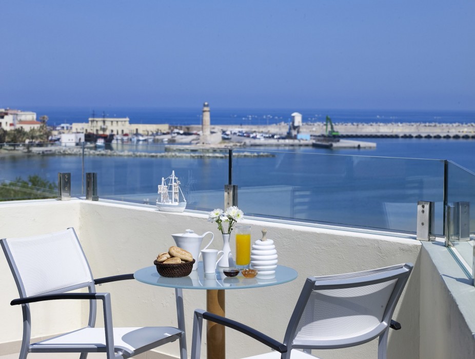 Kyma Suites Beach Hotel 52/114