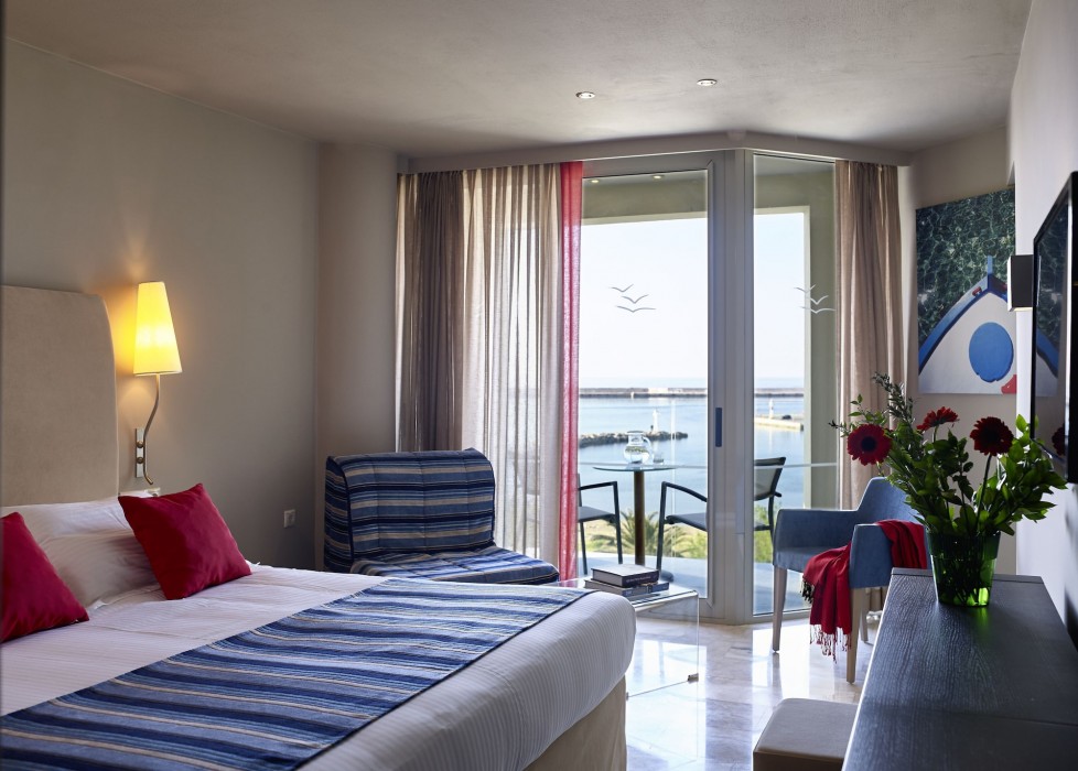Kyma Suites Beach Hotel 56/114