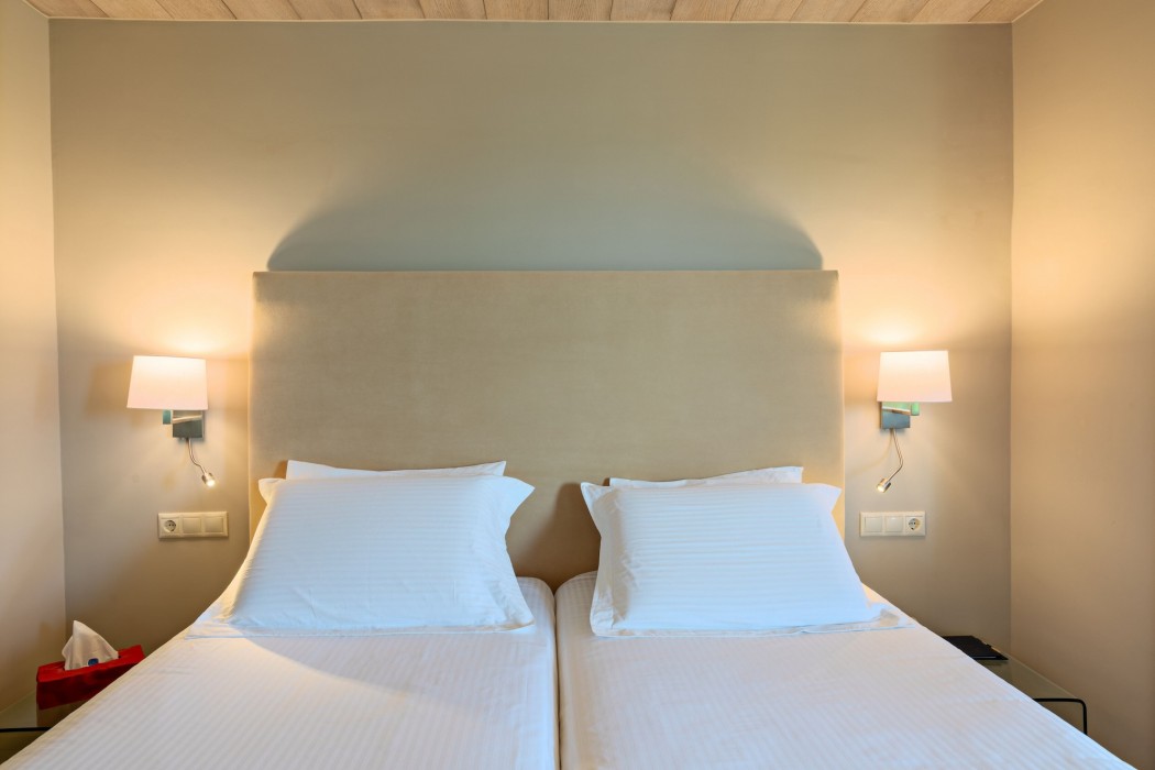 Kyma Suites Beach Hotel 74/114