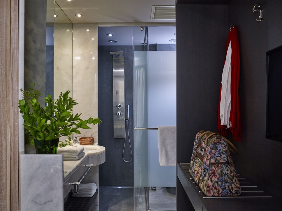 Kyma Suites Beach Hotel 37/114
