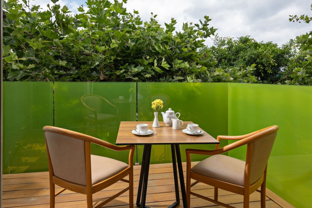 Kyma Suites Beach Hotel 80/114