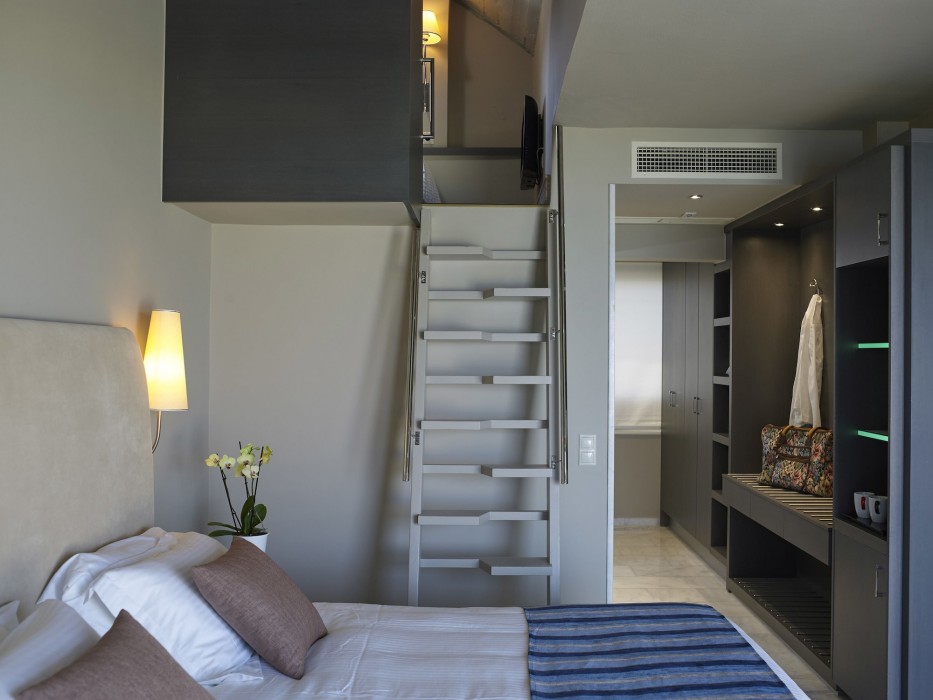 Kyma Suites Beach Hotel 51/114
