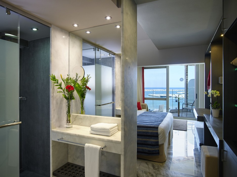 Kyma Suites Beach Hotel 47/114