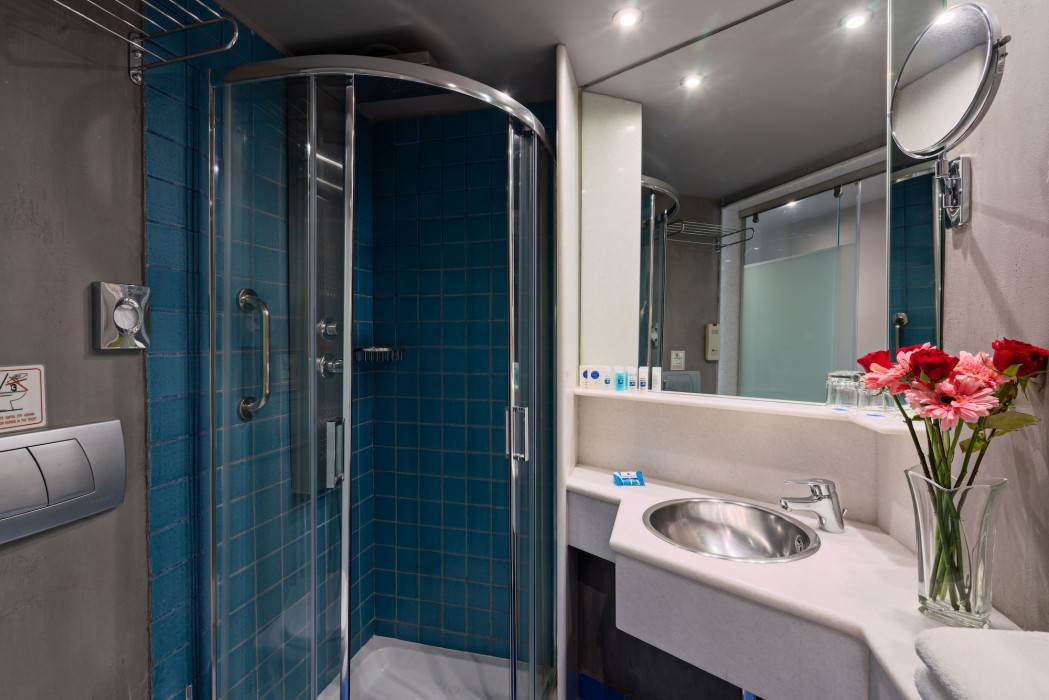 Kyma Suites Beach Hotel 73/114