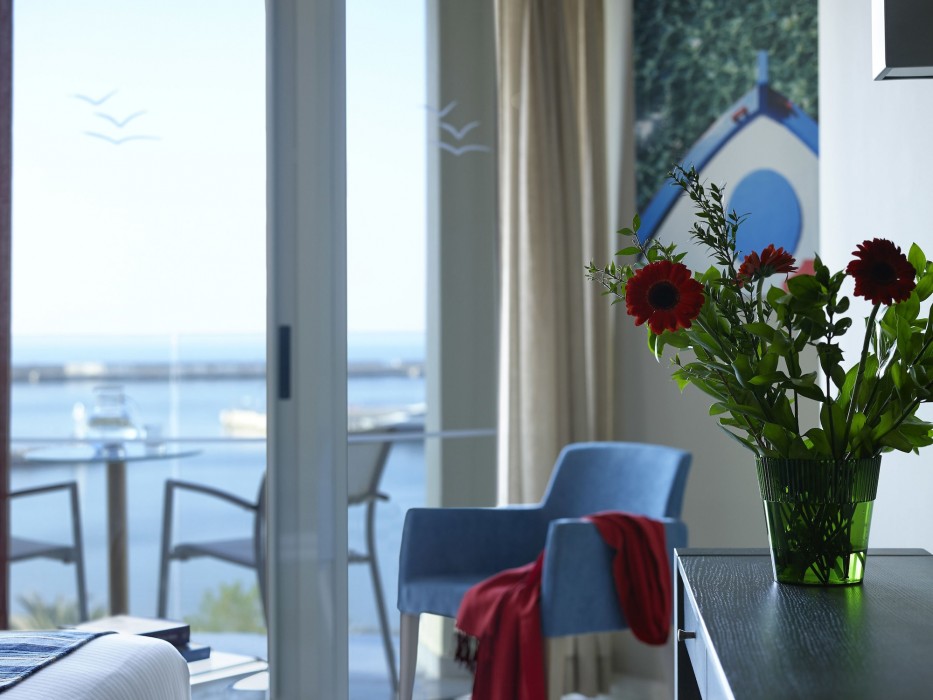 Kyma Suites Beach Hotel 63/114