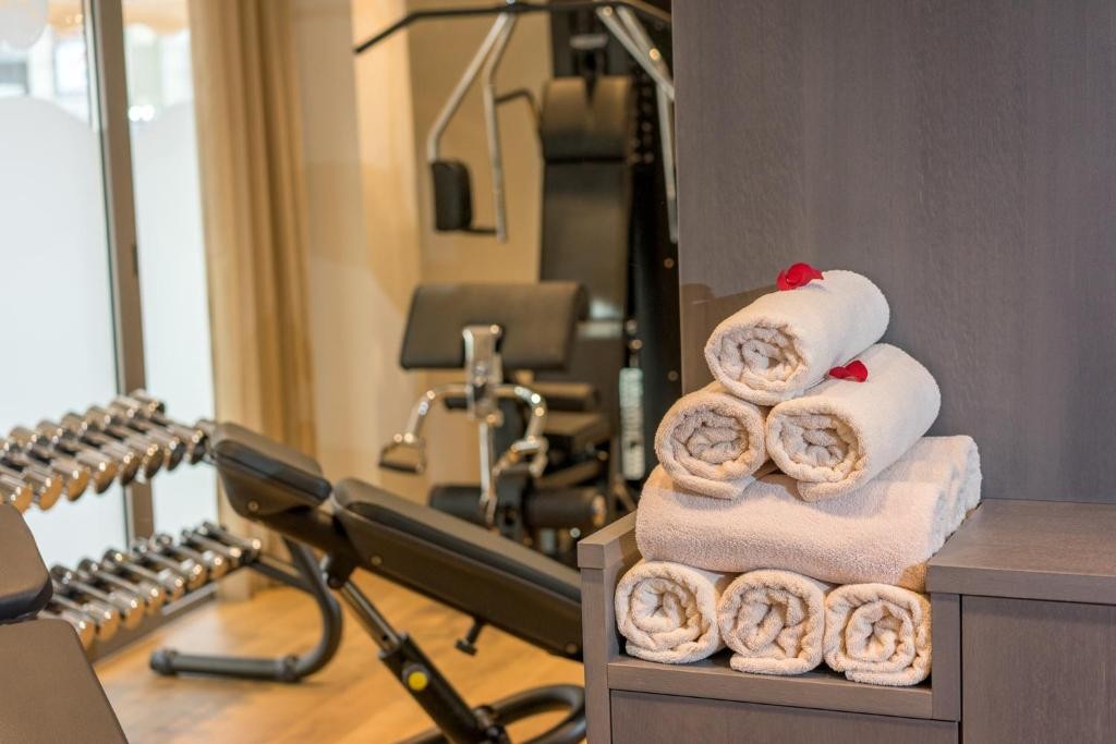 Kyma Suites Beach Hotel 31/114
