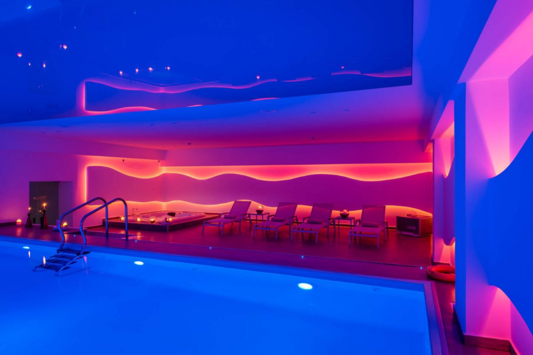 Mediterranean Beach Resort 35/65