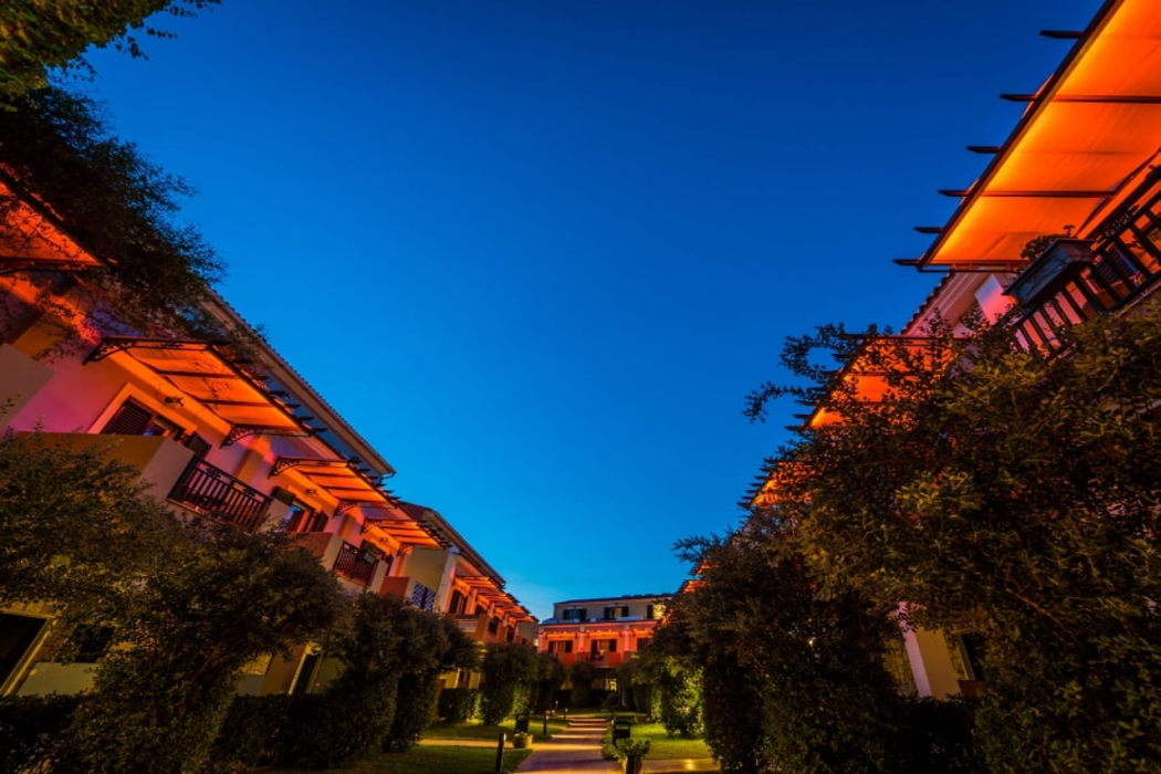 Mediterranean Beach Resort 25/65